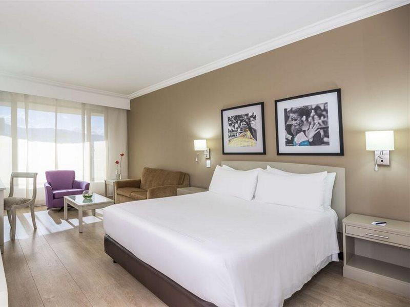 Nh Cali Royal Hotell Eksteriør bilde