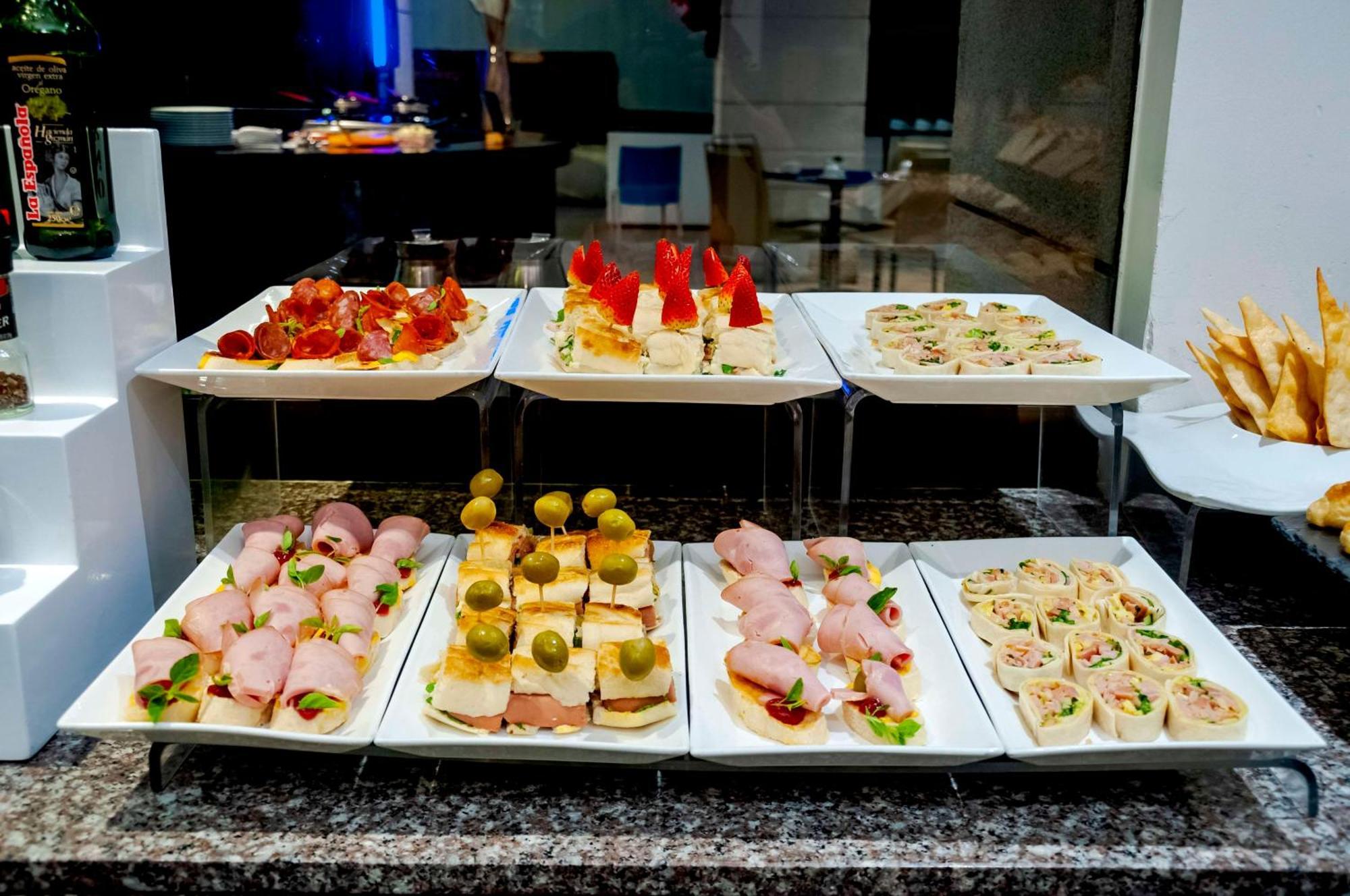 Nh Cali Royal Hotell Eksteriør bilde