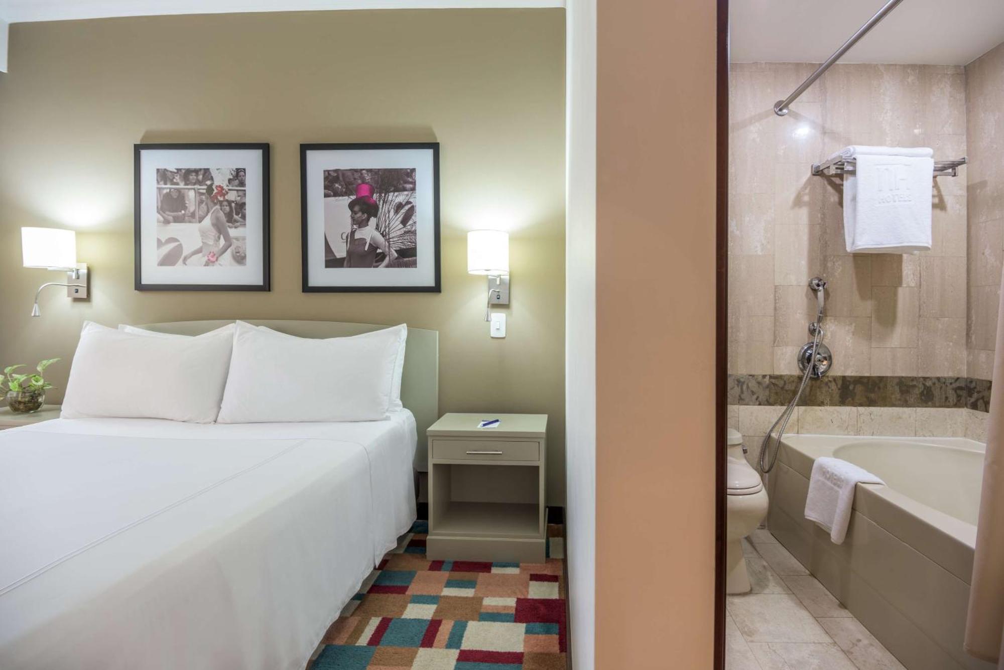 Nh Cali Royal Hotell Eksteriør bilde