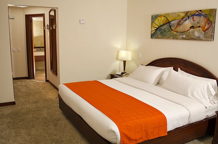 Nh Cali Royal Hotell Eksteriør bilde